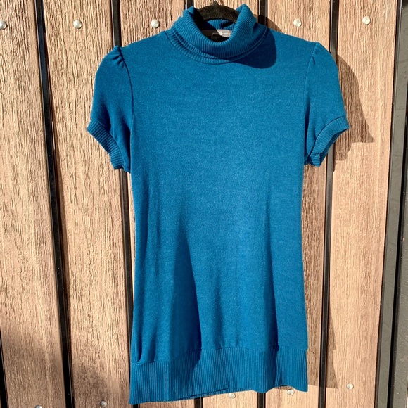 Forever 21 Tops - Dark Turquoise Turtleneck w Cap Sleeves
